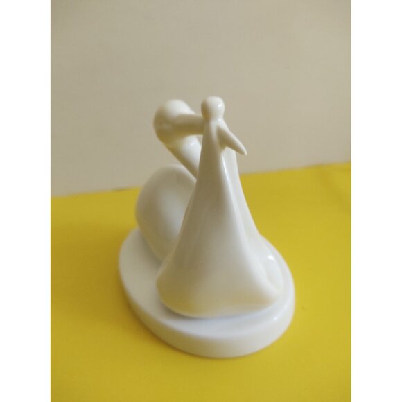 MOMENTS By COALPORT Bone China FIGURINE "A gift from heaven" Stork with baby - Picture 2 of 9